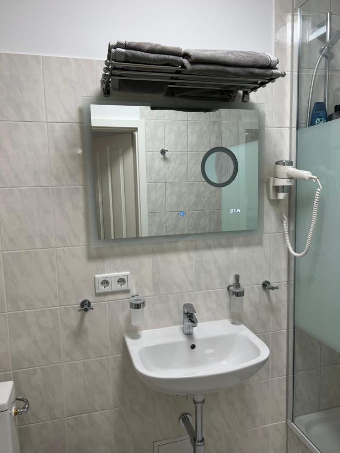 Souterrain Studio-Apartment Nürnberg Eksteriør billede