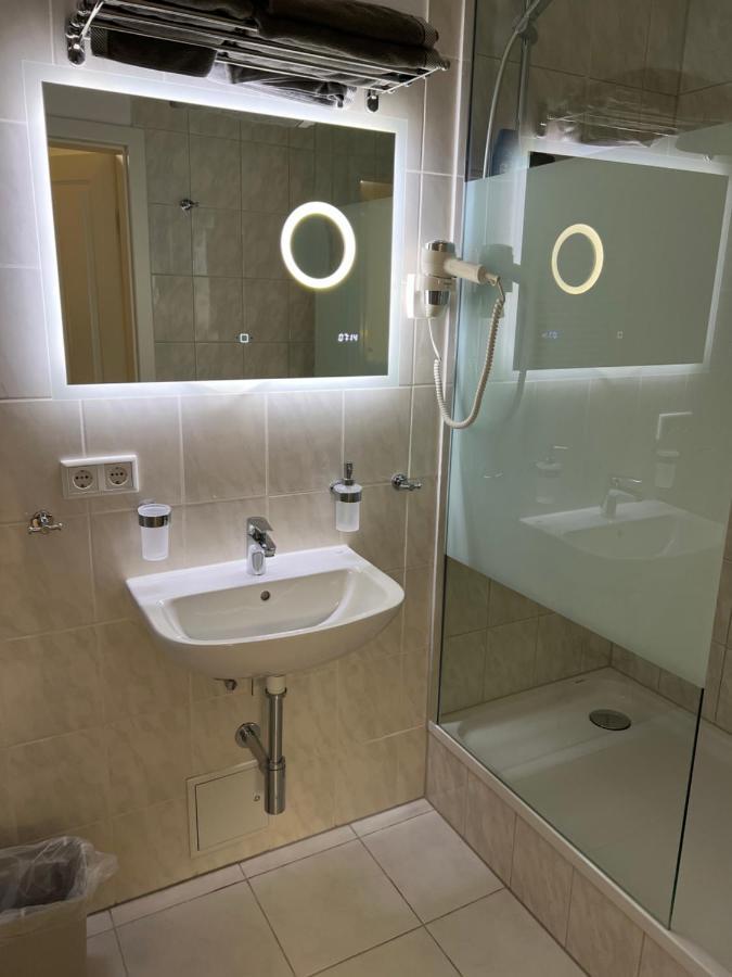 Souterrain Studio-Apartment Nürnberg Eksteriør billede